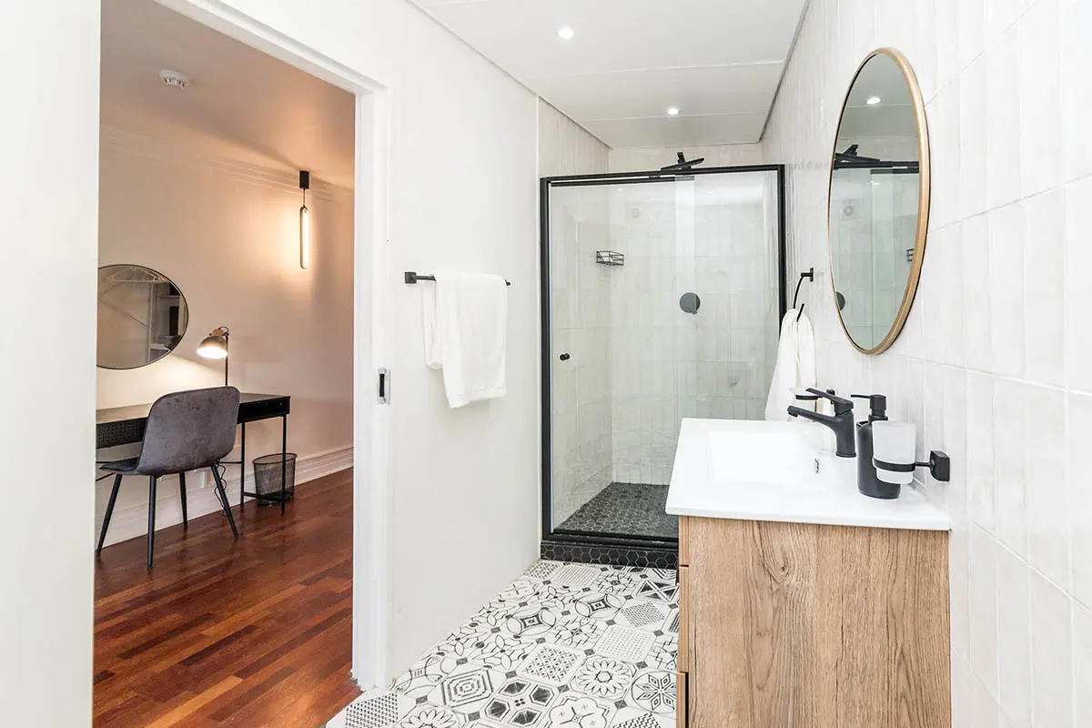 Heriot Properties Unit 19 & 20