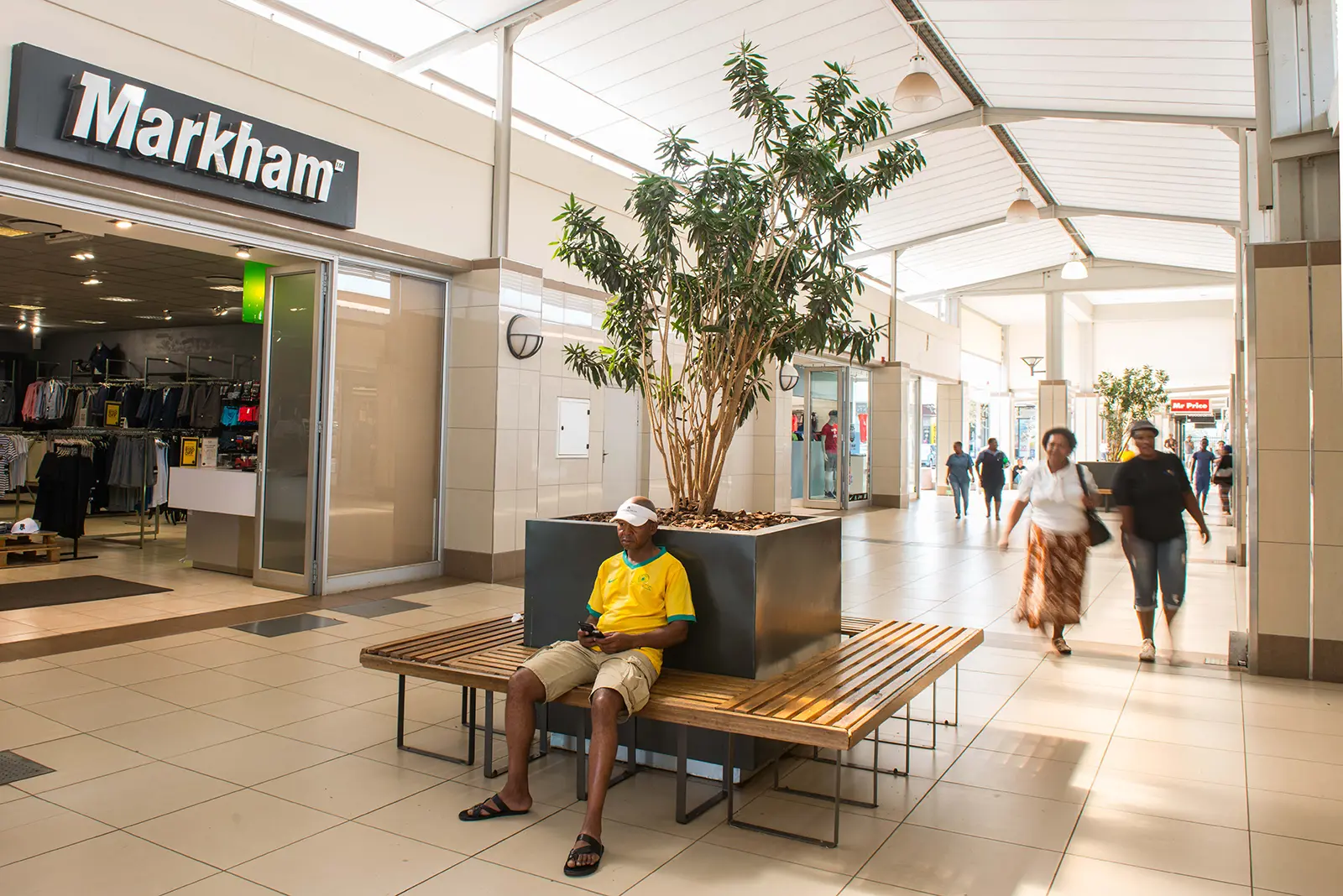 Atlyn Shopping Centre