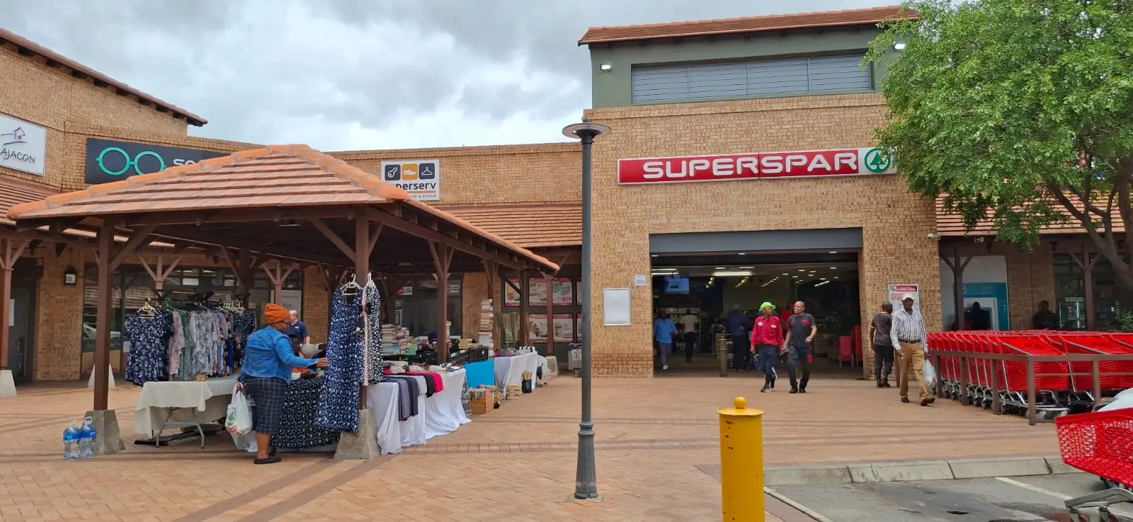 Thornhill Shopping Centre