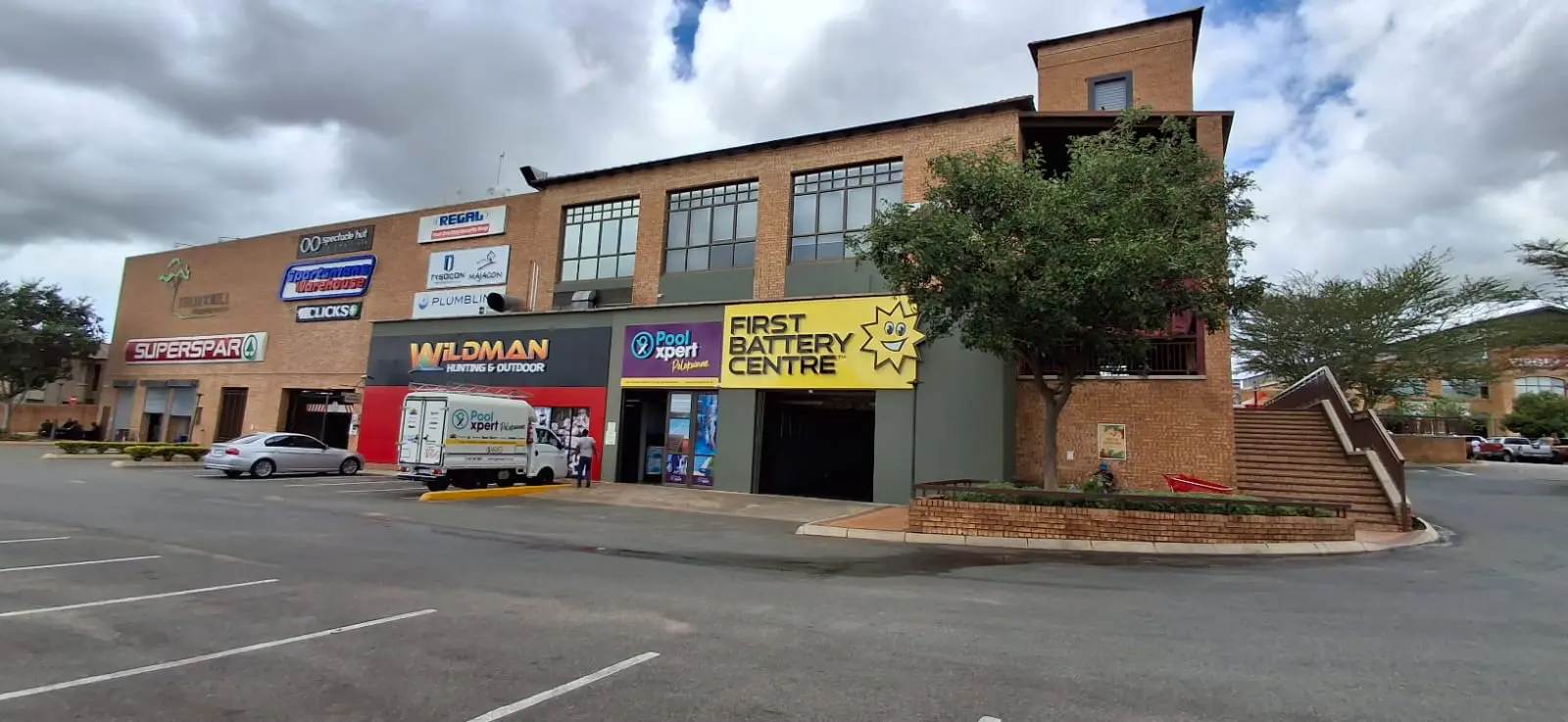 Thornhill Shopping Centre